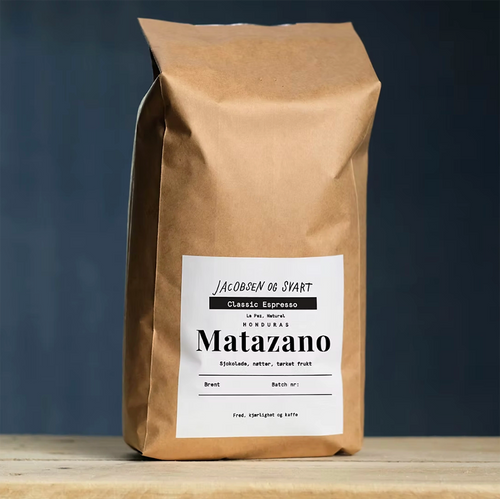 Honduras Matazano Classic Espresso er en fyldig, sødmefull og tropisk espresso med både friskhet og dybde i koppen.